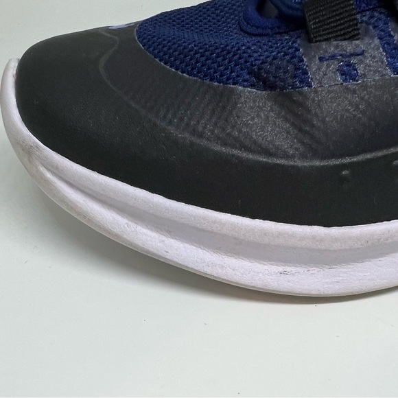 Boys Nike Air Max Blue and Black Size 5Y - Picture 9 of 16